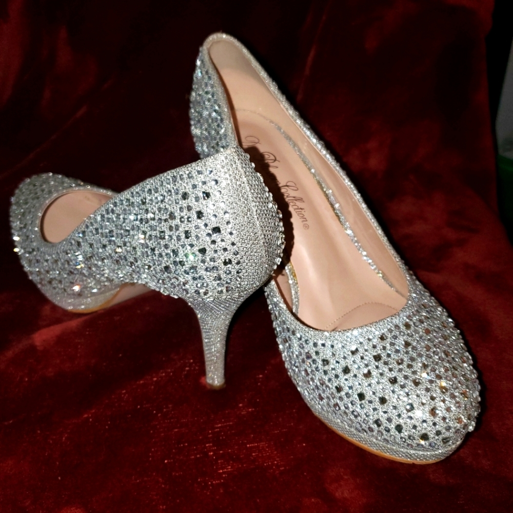 Heels - Picture 1 of 4